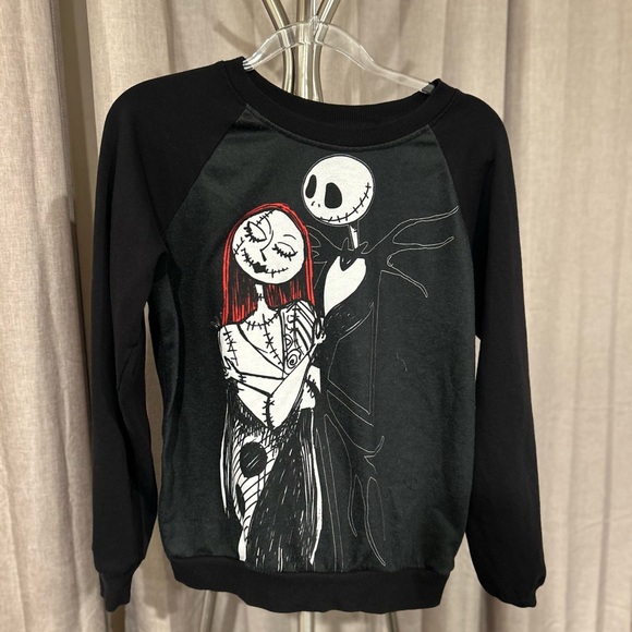 Nightmare before Christmas sweatshirt in great condition. - Picture 3 of 5